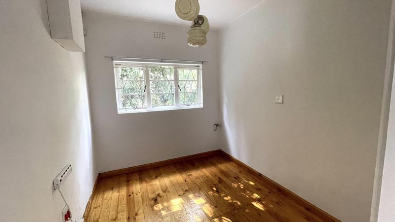2 Bedroom Property for Sale in Vredehoek Western Cape